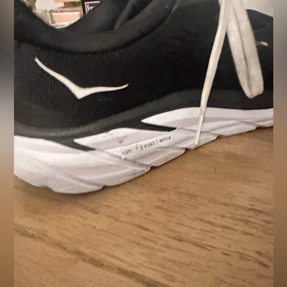 Hoka Clifton 8 Black with White Accents - Picture 8 of 10